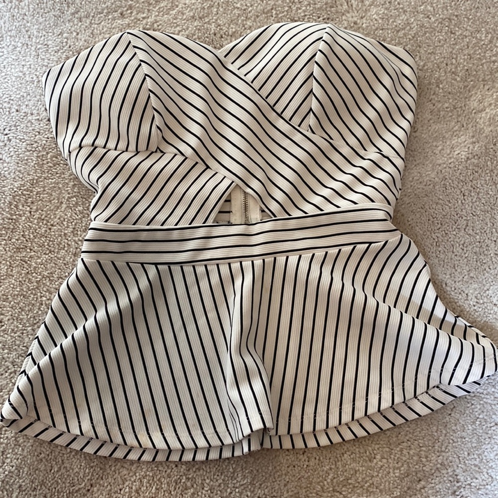 Charlotte Russe Top - White/Black - Small